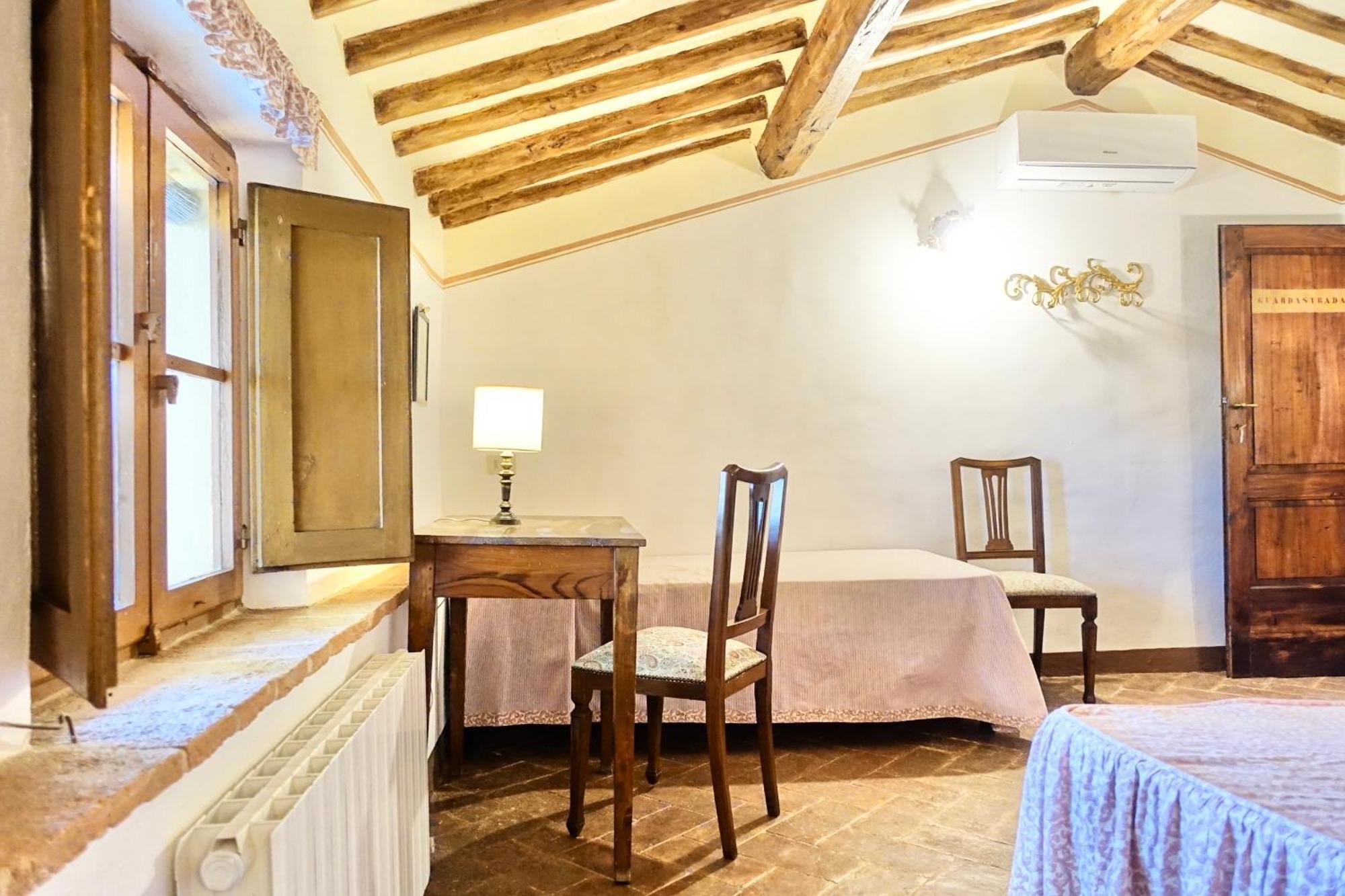 Villa Buonsignori - Wine & Olive Oil Farm Corsano  Exterior photo